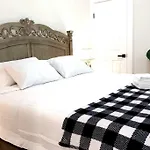 41,Pasadena Charming House Prime Location King Bed !