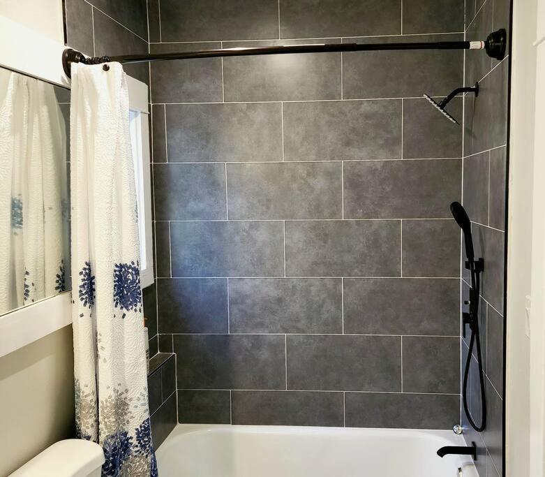 41,pasadena Charming House Prime Location King Bed ! Apartamento